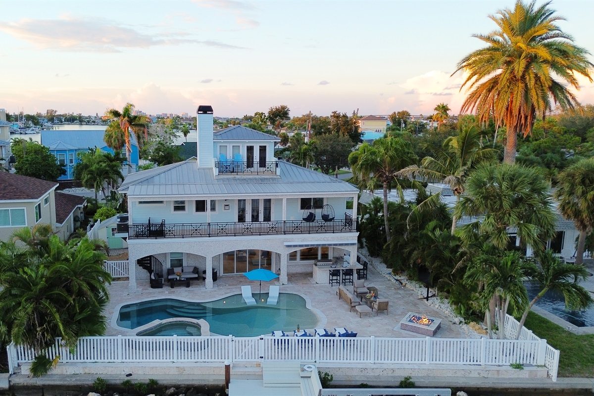 Aerial view of Coastal Manor, its pool and the Intracoastal Waterway